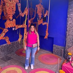 Meet your Posher, Nicole